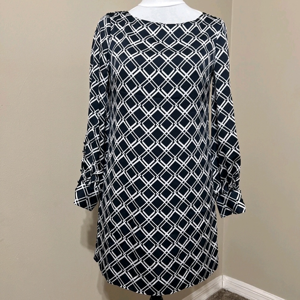 EUC Sz 8 Banana Republic Navy and White Geometric Long Sleeve Lined Shift Dress
